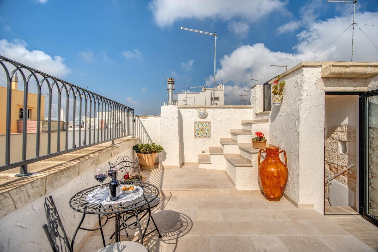Palazzo Stunis - Dimora Di Charme Ostuni Exterior foto