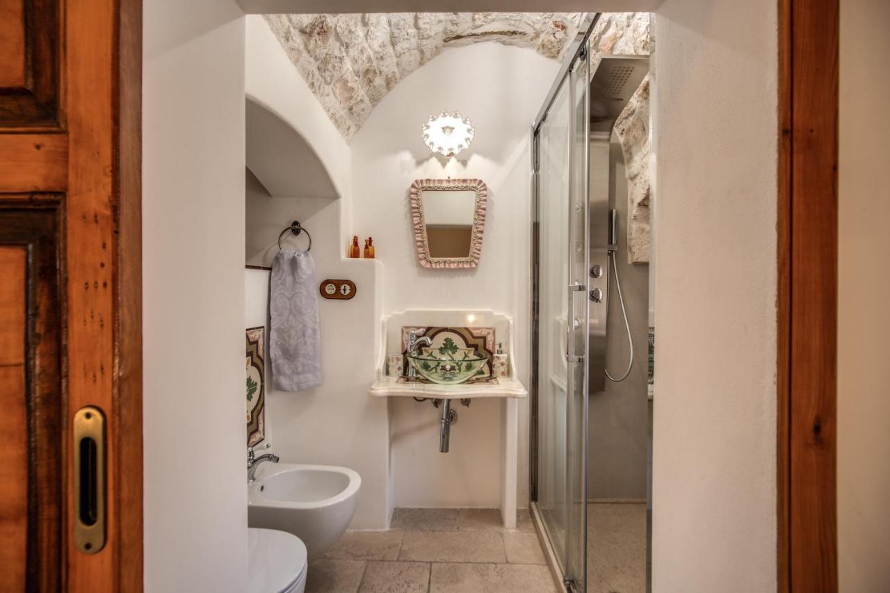 Palazzo Stunis - Dimora Di Charme Ostuni Exterior foto
