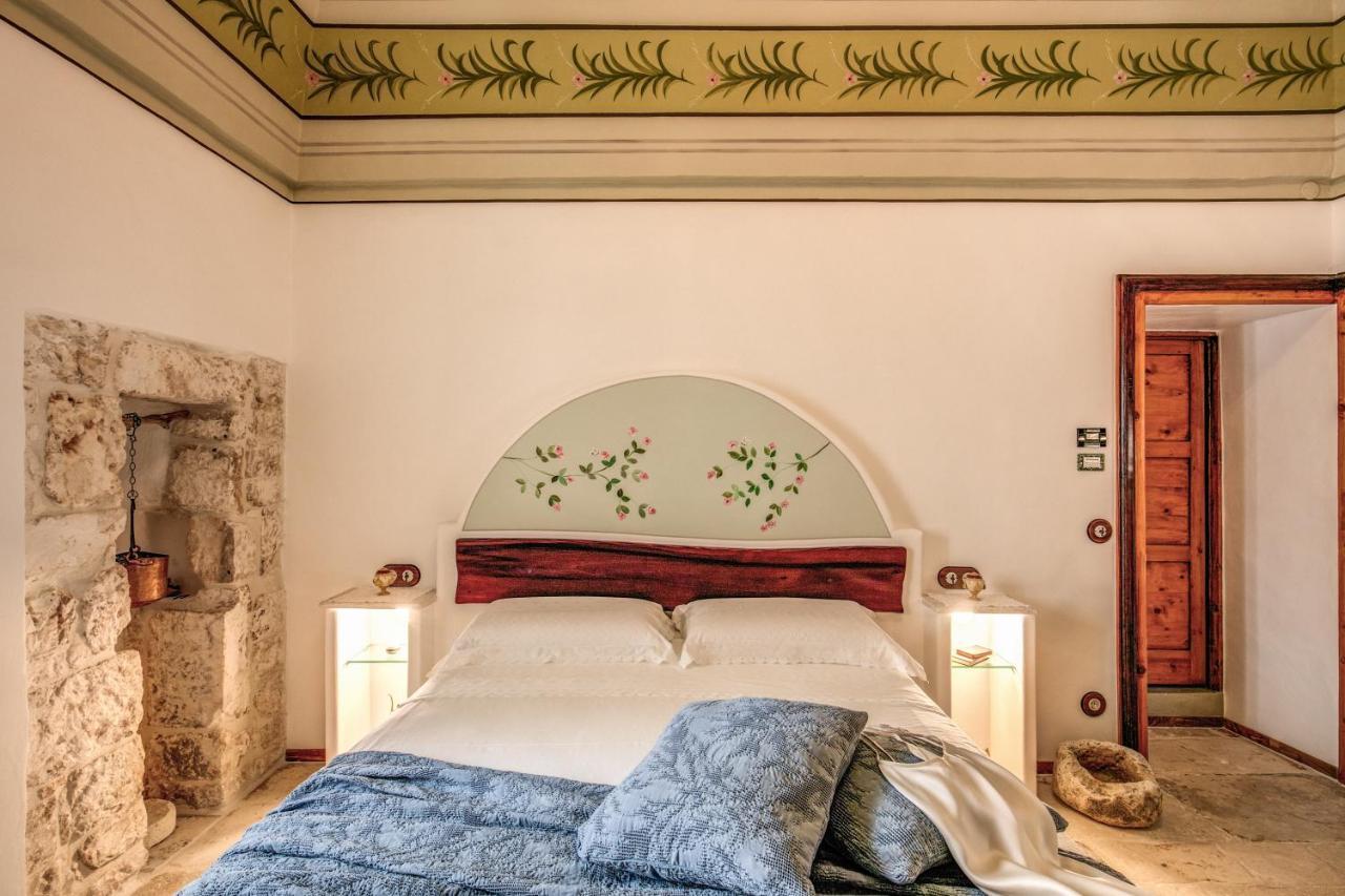Palazzo Stunis - Dimora Di Charme Ostuni Exterior foto